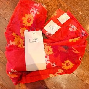NWT 14th & Union Floral Scarf